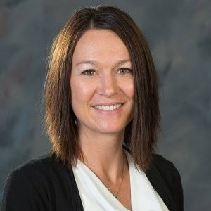 Erin Thomas headshot